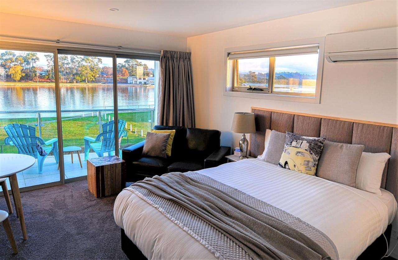 Ulverstone River Edge Holidayapartments エクステリア 写真