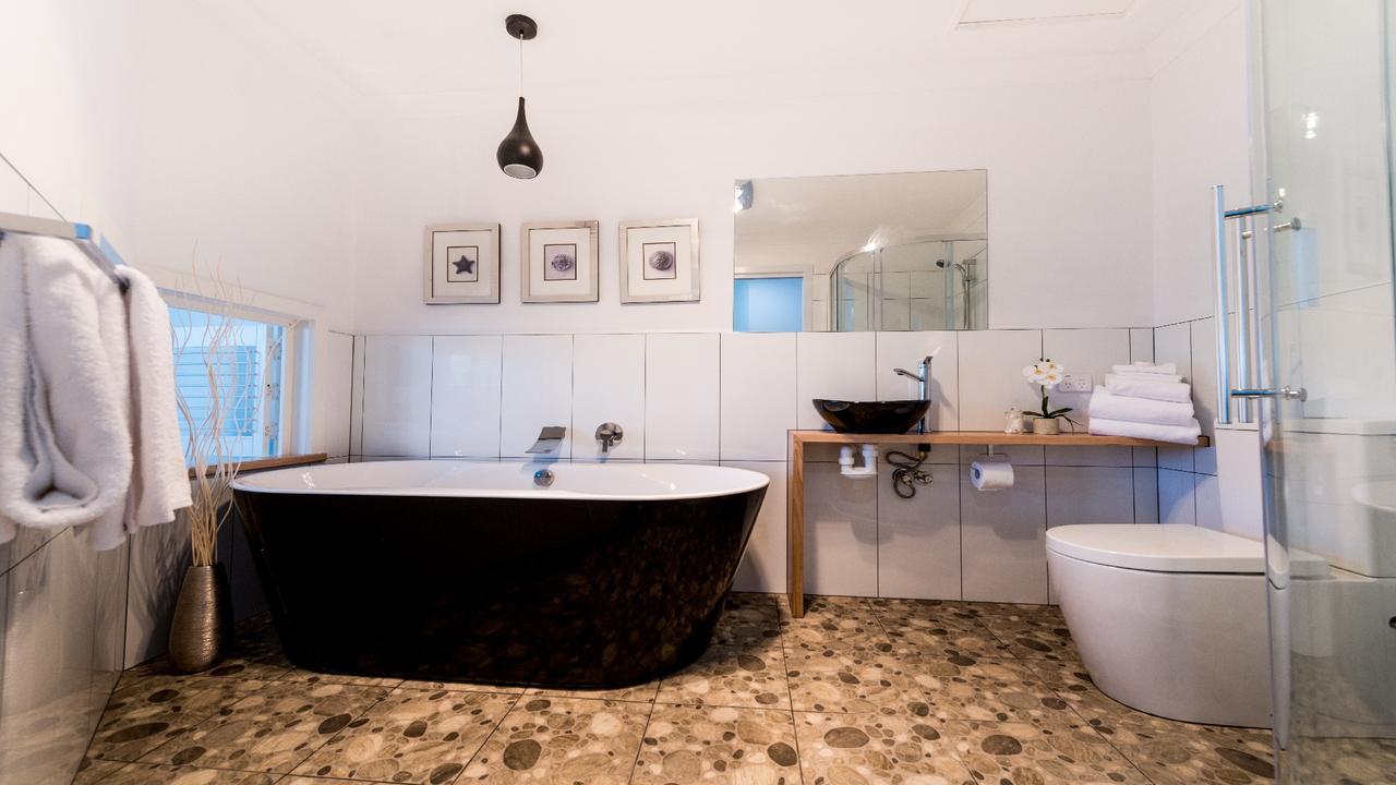 Ulverstone River Edge Holidayapartments エクステリア 写真
